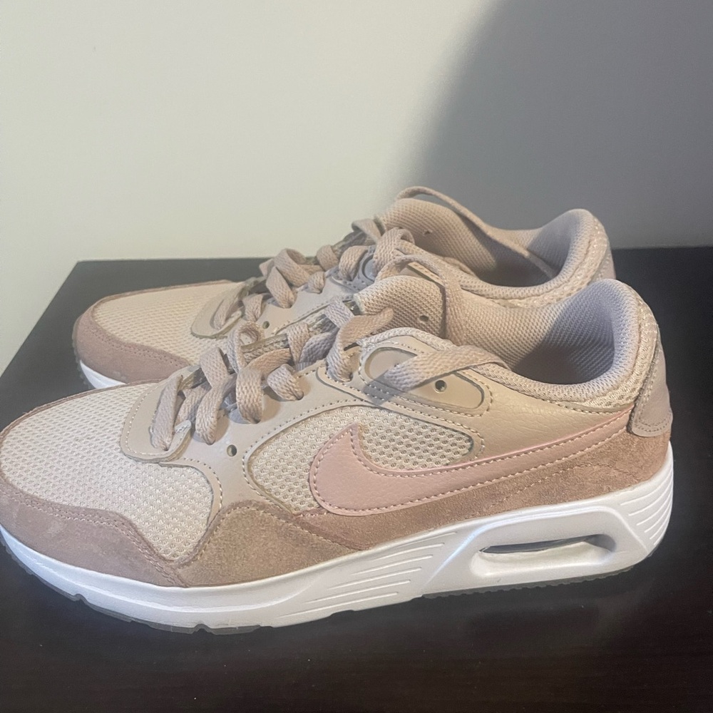Nike Tan and Pink Sneakers Air Max Design
